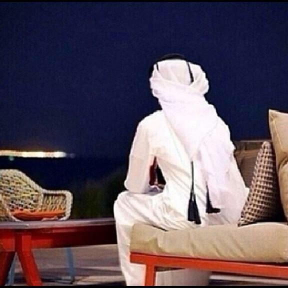 salem_alsloom's tweet photo. يامطول الغيبه .. وجاهل غلاتك .
أبيك تدري قلب مغليك وش جاه .

باقول لك شطرن يناسب صفاتك 
ياحبـك لقطع المواصيل حـباه . http://t.co/dUi6UOxgmq