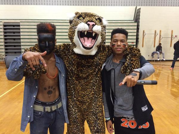 CHFlowersHigh's tweet photo. The hype is ridiculous right now! If you're not here.... #ClassNight #FlowersSpiritWeek http://t.co/QcRsfwioKl