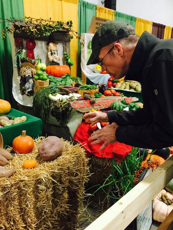 mikehallmba's tweet photo. I saw the sweet potato of my dreams at @NCStateFair #statefairnc http://t.co/jwFral5CsL