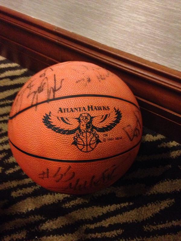 lisa78's tweet photo. @VampireBallATL just a few of the auction items up for bid. http://t.co/aZiJMg4QqB