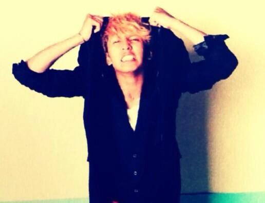 fujikobuta's tweet photo. ひまー。
化学テストの解説ばっかで
おもんない。笑 http://t.co/IOiYJfbCAL