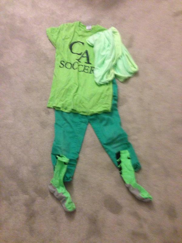 CAScratchUp's tweet photo. Who is ready for color wars tomorrow? Go Freshman! #classof2018 #Tara #CASpirit http://t.co/sRfnwZSgFg