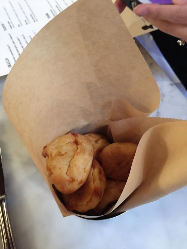 EatMoreNow's tweet photo. @searsucker All while busily shoving crack down my mouth...I mean cheddar puffers... http://t.co/G0LXAy3wbr