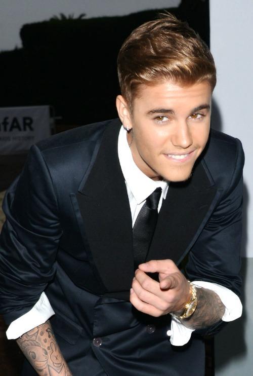 JustinCrew's tweet photo. :) http://t.co/IkZ5r7pLCx