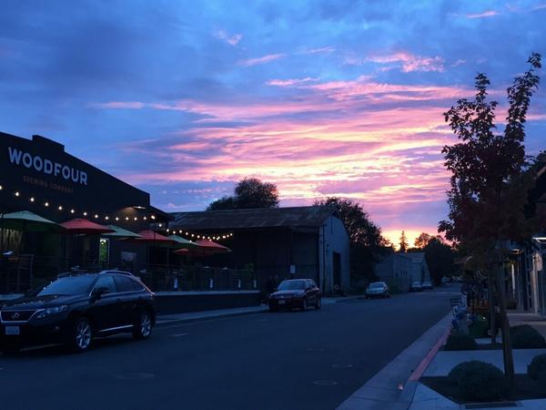TheBarlow707's tweet photo. Sky is orange, go Giants!! #Giants2Win #SanFranciscogiants http://t.co/Rs6aNqSv3y