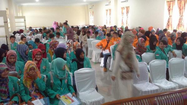 Nah hari ini,Kampus kita Stikes Hang Tuah Pekanbaru khusus Prodi Psik mengadakan " Seminar umum keperawatan "