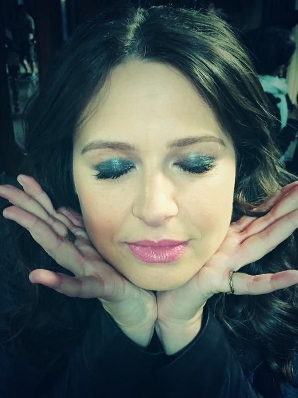 “<a href="/KatieQLowes/">Katie Lowes</a>: Day 1-new ep. means a new eye shadow 4 Quinn! I freaking love it. ❤️ U <a href="/ScandalMakeup/">Blush painter 🖤</a>! ”<a href="/TrishMcEvoy/">Trish McEvoy</a>