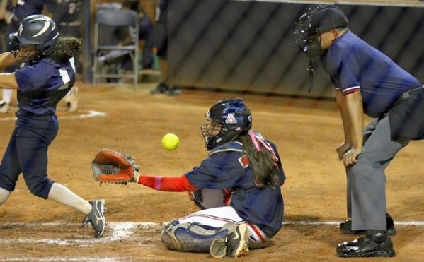 chelseagoodacre's tweet photo. β@PaytonKornfeind: "We want a catcher not a belly scratcher" #balltoface #headinthegame #eyesontheball #yagoody http://t.co/JImkhCleNrβ π‘