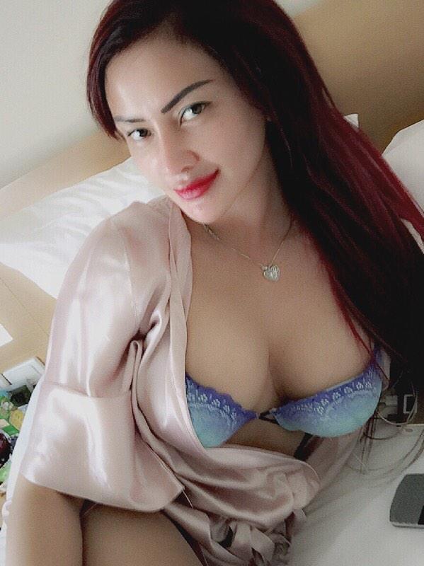 Bokep indo semok. Sisca mellyana. Sisca mellyana грудь. Tante girang Amel. Tante Erin.