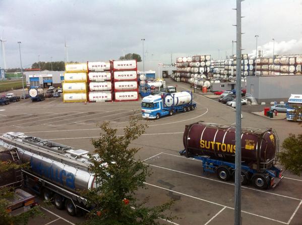 Bij een fijne klant de uitgebreide module tankreinigen Food+gevaarlijke stof tanks geven.