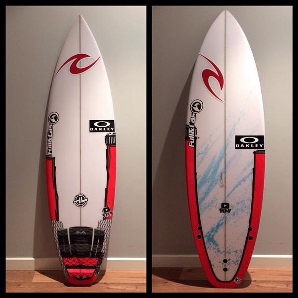 Mi nueva tabla modeló PLAY.. 5,7 con 24 litros. Diseñada por el gran Hugo de Full&amp;Cas..