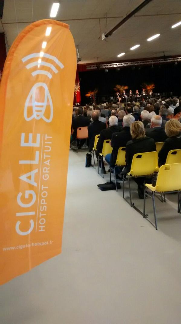 Congrès des maires le #wifi #cigale est disponible en plénière