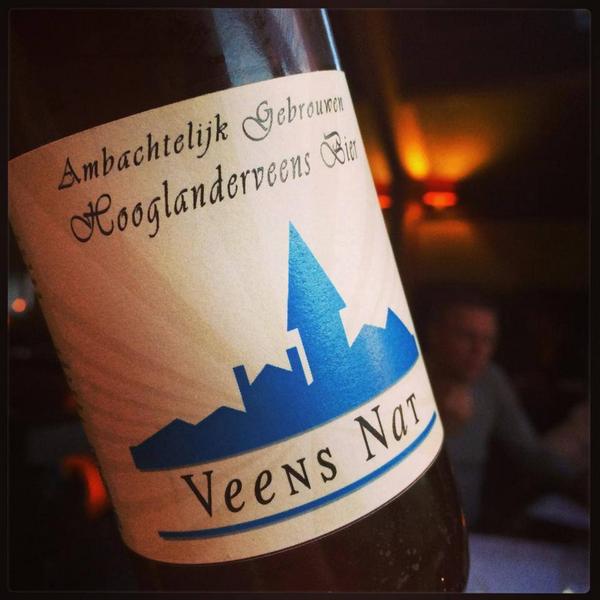 Brouwerij De Heeren van Veen brouwen hun Veens Nat bij de Heidebrouwerij onder toeziend oog van de brouwers.