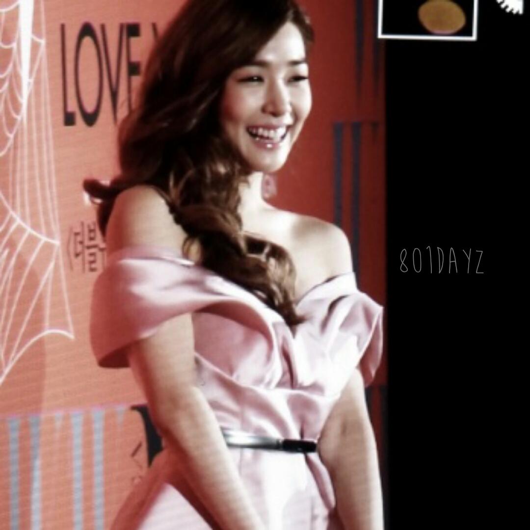 [PIC][23-010-2014]Tiffany tham dự sự kiện của "W Korea" - "Love Your W" vào tối nay B0nxqZbCQAAGeut