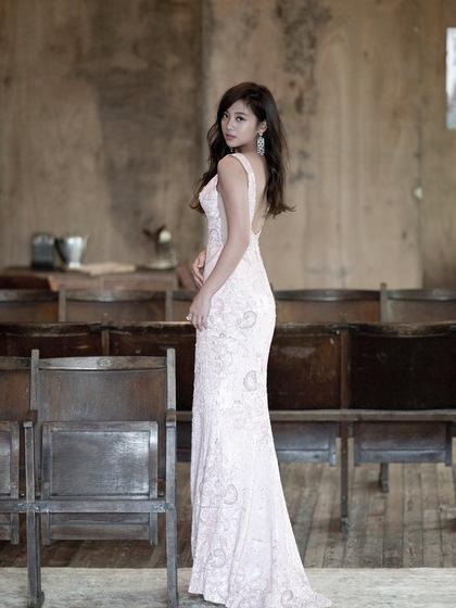 emilylo0414's tweet photo. 鬼鬼吳映潔 KStyleTrip婚沙照總整理!!共18張(一)
(KStyleTrip提供)
#鬼鬼吳映潔 #KStyleTrip http://t.co/Nzbi6VHvYH