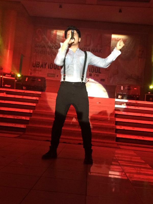 SMANDA49's tweet photo. Ubay didepan admin loh!!!!😍😍😍😍😍😍😍😍😍😍😍😍😍😍😍😍😍😍😍😍😍😍😍😍 http://t.co/NcKH9pv1ka
