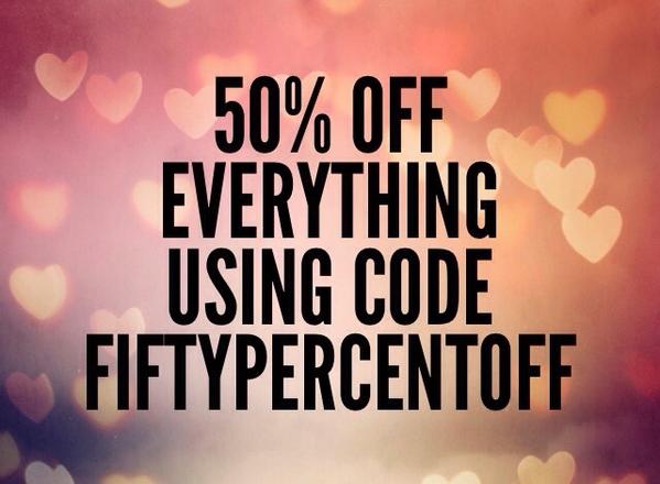 daisydollsuk's tweet photo. 50% off everything Online http://t.co/yN8DdqYTI4 Xx http://t.co/kOEod05vZE