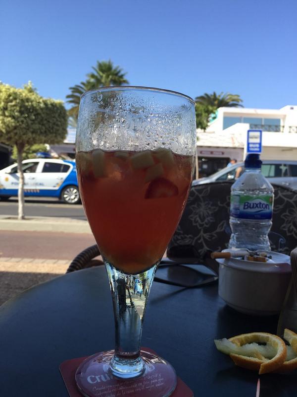 whitelitecomps's tweet image. Working hard on winning new business in #lanzarote