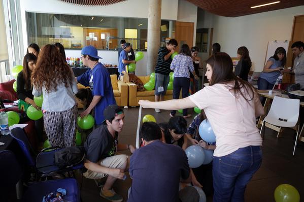 5DDSanCarlos's tweet photo. Workshop DDF para alumnos #5dD2014 http://t.co/rpkfFQPr1x