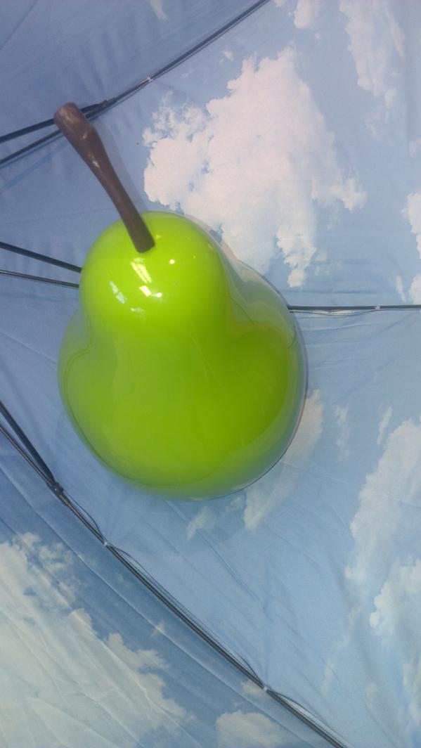 Ceci n'est pas une poire...
C'est <a href="/Erperheide/">Erperheide</a> PEER