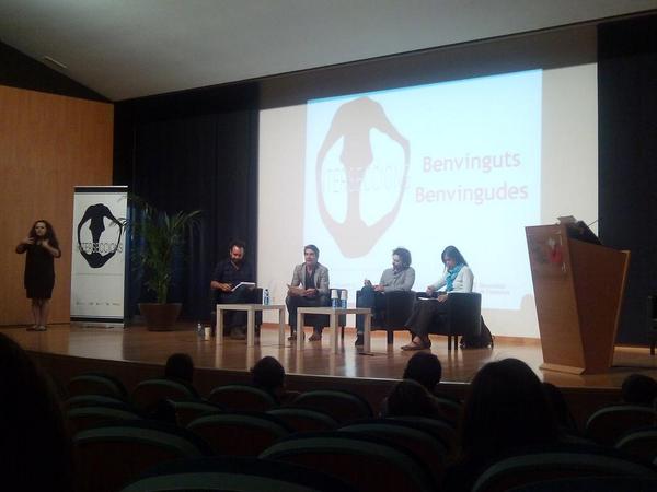Interseccions's tweet photo. Comença la taula "Estigma i mitjans de comunicació" #interseccions14 http://t.co/Vj4iUZsV7v