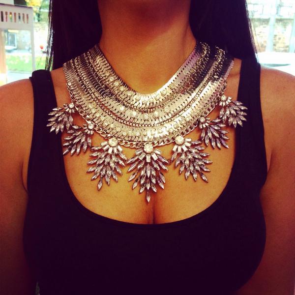 BlingStarJewels's tweet photo. #TryOnTime #Jewelicious π http://t.co/vBOzYYPo8e