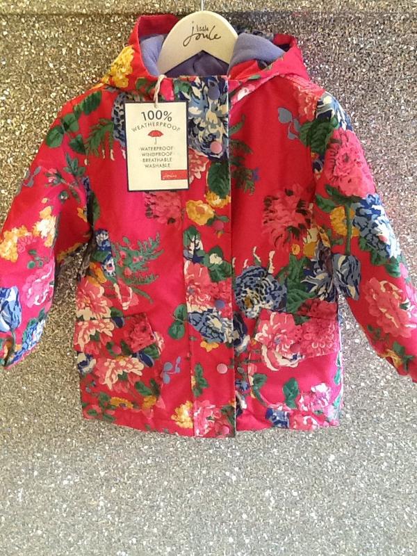 FreckleBay's tweet photo. Beautiful girls Joules coats now in stock, 100% waterproof, windproof &amp; washable #shoplocal #followfeckle http://t.co/bFOQe6OIn9