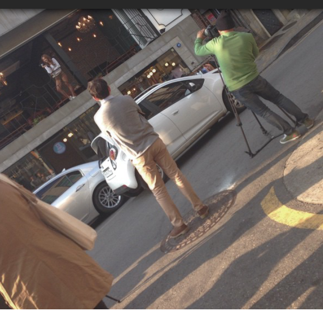 B0oPkDJIIAAZeTL.png:large