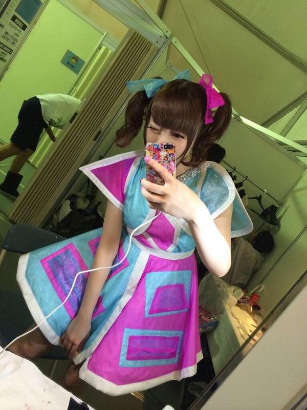 MeruhenPamyu's tweet photo. フォロワーさん104人ありがとうオリゴ糖♡

たくさん、絡んでください！
きゃりーは、お待ちしております✋
((┏(^ω^┗)ﾎｲｻﾎｲｻ♪(┓^ω^)┛))ﾖｲｻﾖｲｻ♪ http://t.co/u2rTR83bDX