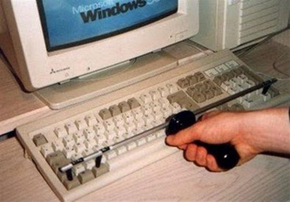dnyp80's tweet photo. @VAbols you need to buy @davidafc4 one of these #ctrl+alt+del http://t.co/SwTMgAobbT