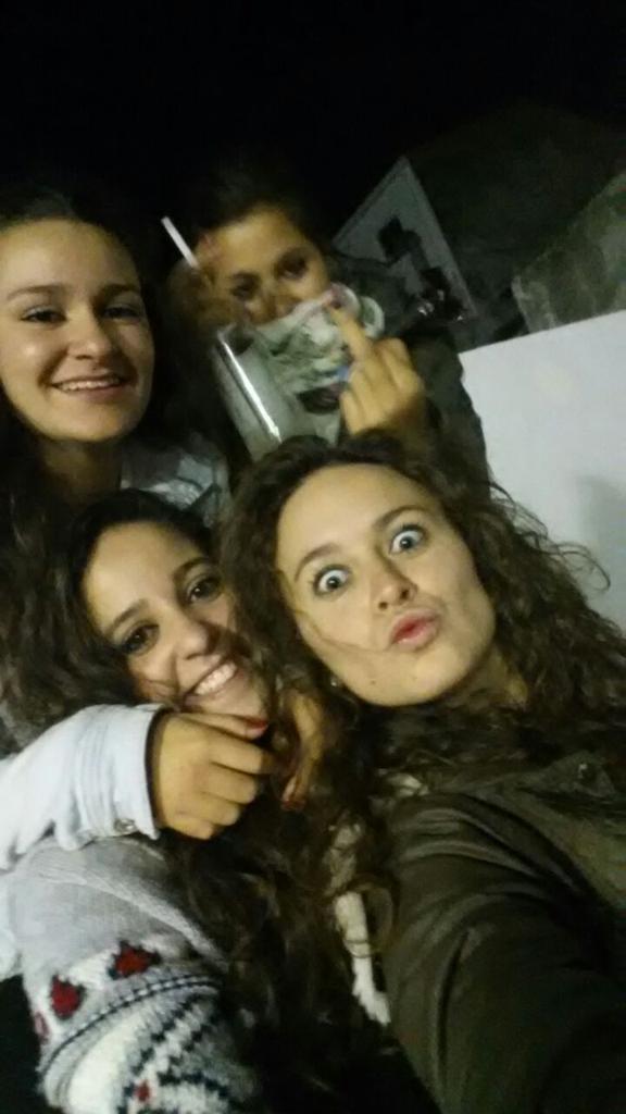 Beleenn10's tweet photo. "@maaarina_09: No se puede pedir más ♥ ♥ ♥ http://t.co/vn8BO5P0m4"