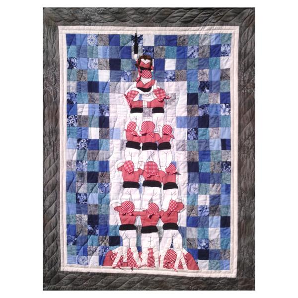 gemmapatchvalls's tweet photo. Encoratgem i animem la @collavella i la @JovesValls amb el quilt de la @isabemiod #gemmapatch #patchwork #visitavalls http://t.co/fImsz9cukg