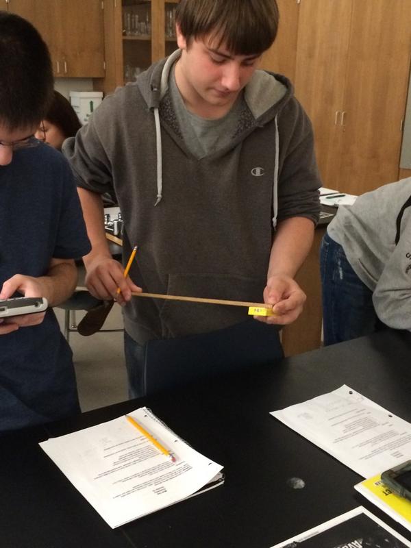 MrsTLLarkin's tweet image. #uxbridgehighschool #chemchat volume to moles conversions.... #chemistrystudents