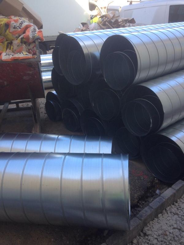 DuctSystems's tweet photo. Early morning delivery of  spiral ductwork http://t.co/rY0St1PZpj