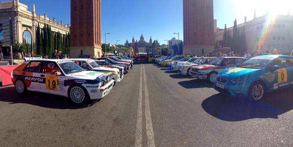 CarlosVitesse's tweet photo. Para "regalarse" un paseo esta tarde > RT @DaniCue: Que precioso está #Barcelona #50RallyRACC #Lancia #EduFores http://t.co/l1WcDUopZE