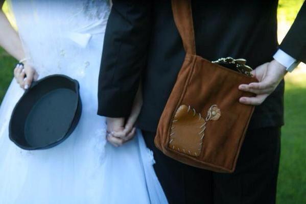 luv_bemagical's tweet photo. “@mug_wadaitweet: ラプンツェルの世界をモチーフにした結婚式が素敵すぎ💕 http://t.co/BqNdx7eiys”