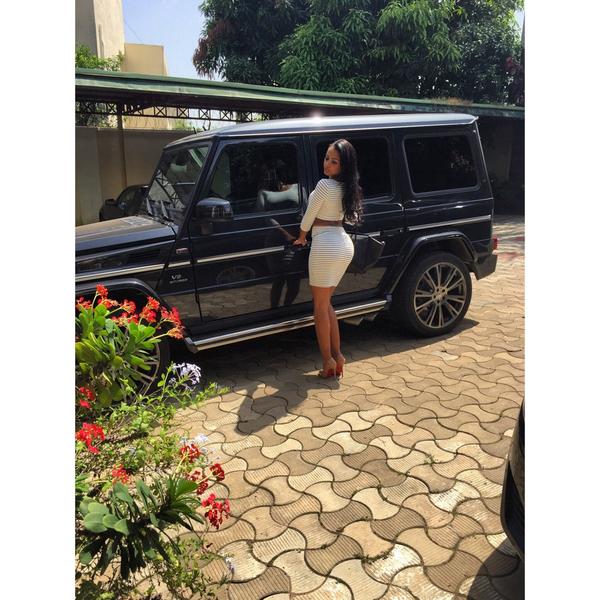 Ana_Montanaa's tweet image. I'm going to make sure I flex harder this year! Trust me 😘😜 #brabus #fixyoface