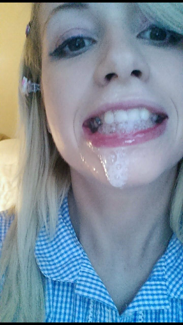 Cum Selfies On Twitter Happy About Her Acomplishment Cumselfie Facial Cumshot