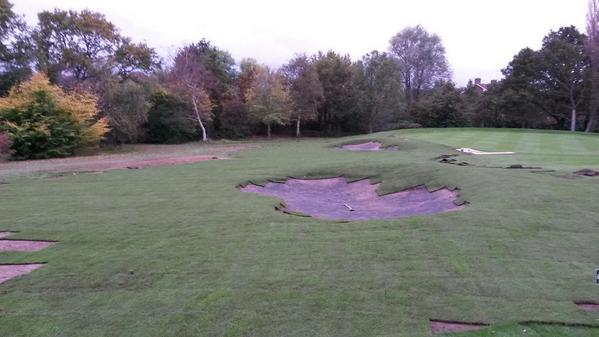 kevodale76's tweet photo. New bunkers turfed today. Looking good. #realgreenkeeping http://t.co/ltA8N8BP1s