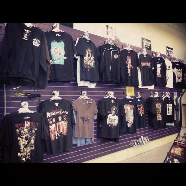 CDWarehouse tweet media