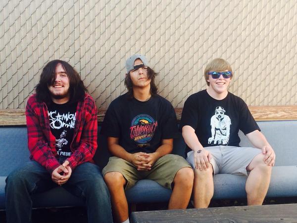 FallTogetherNow's tweet image. Throw back to our first show, BATTLE OF THE BANDS #music #bands #battleofthebands #boise #newband