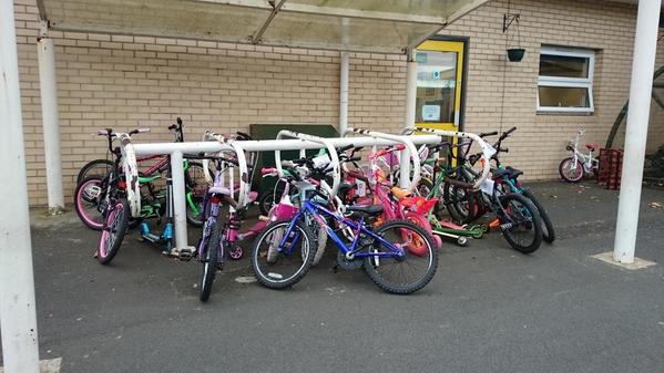 SusNEsupport's tweet image. Lots of newly fixed bikes at Battle Hill Primary today. Thanks for a great day @BikeIt_NTyne