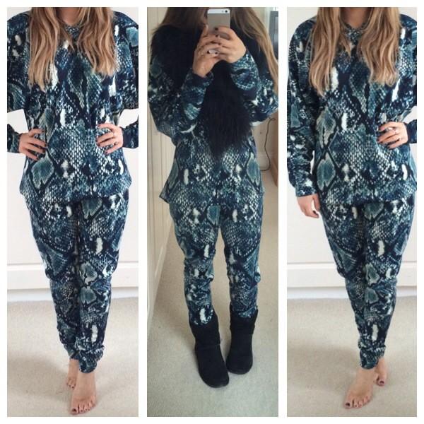 BespokeBoux's tweet image. Snake Print in Teal.. Love this Colour ! 💙✂️