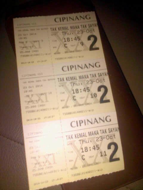 dyahaysyah's tweet photo. Hari gini udah ga jaman kalo b'day traktir makan, mending traktir nonton film! Yes bang kemal :* @kemalpalevi http://t.co/NDDPeWghqv