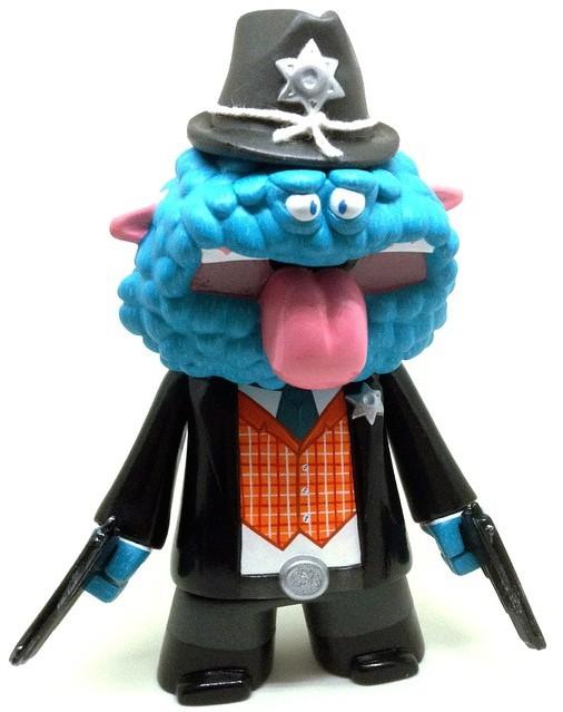 trampt's tweet photo. #dailycustom 'Sheriff Cookie' by @igorventura - http://t.co/RpttD6j40u is a custom of @grimsheep's new figure. http://t.co/5iTk5f4jij