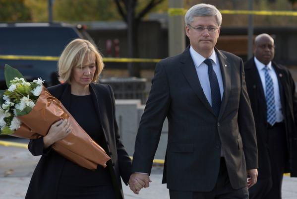 Stephen Harper tweet media