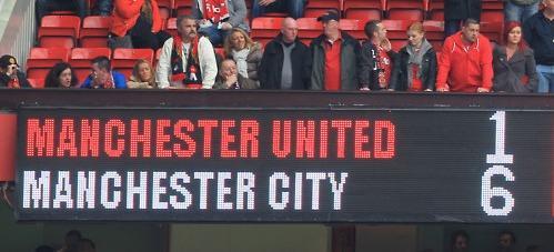_ManCityPics_'s tweet photo. "IT SHOULD'VE BEEN 10, IT SHOULD'VE BEEN 10, YOU LUCKY BASTARDS, IT SHOULD'VE BEEN 10" 💙 http://t.co/7PAvT76VGJ