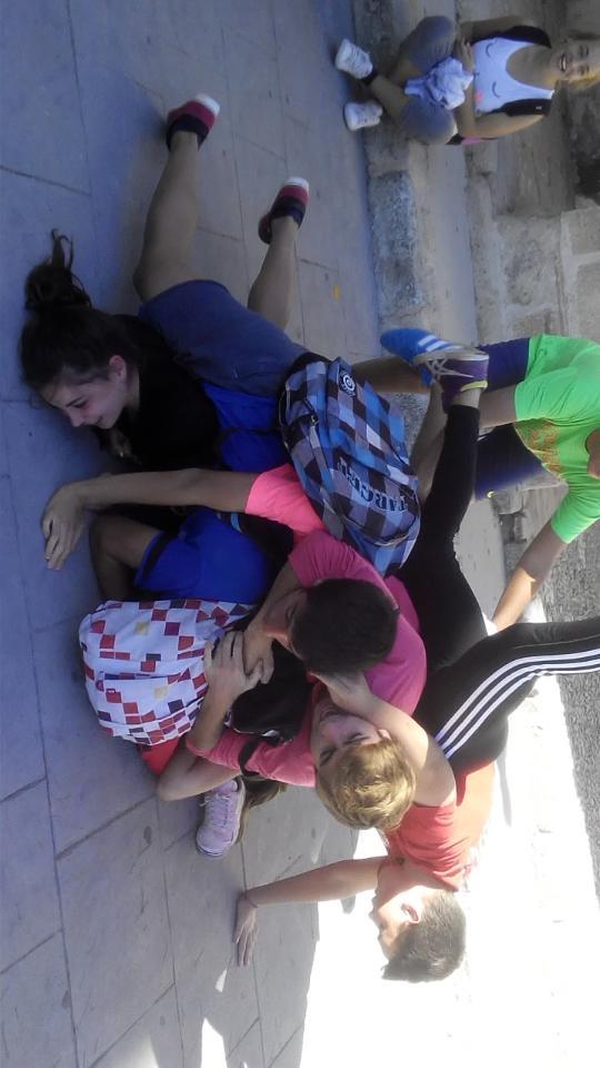 saraalbel's tweet photo. Gran muntonet, millor clase😂😂💕💕💪 @4_carloos http://t.co/MN4sYohTyX