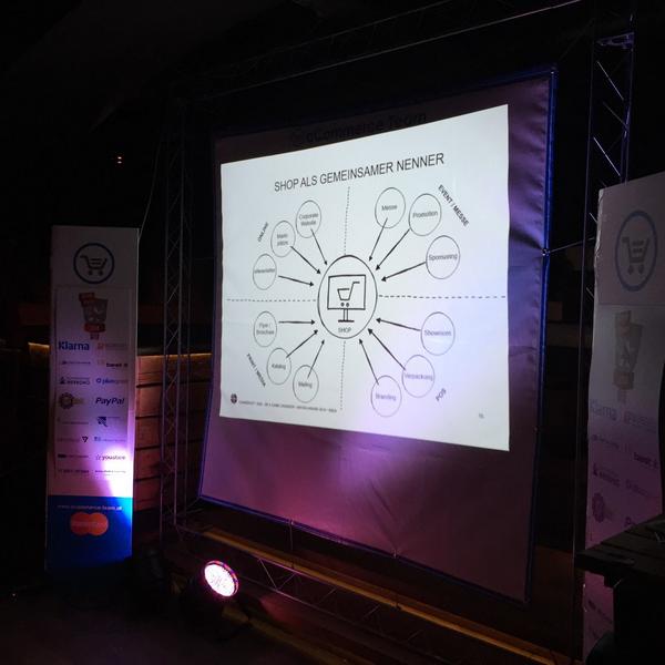Maekkez's tweet photo. #commerce4 "@florianlueft: B2B - Game-changer for Commerce. #Apptus #AntonAward #acommerceteam http://t.co/PAyXOaNJDV"
