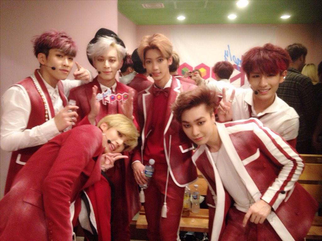 B0pVtoyCAAA_XUF.jpg:large